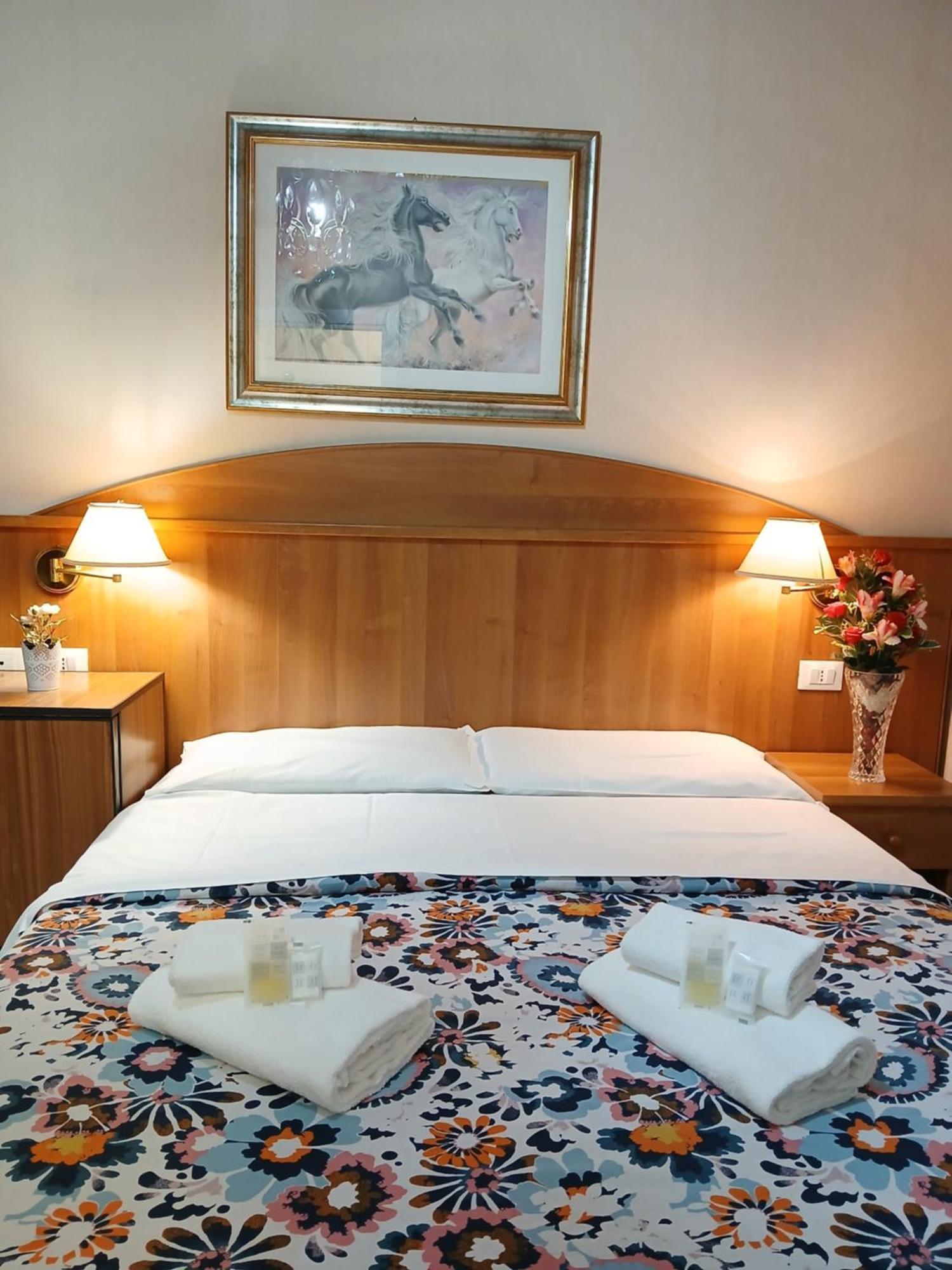 Nahid Accommodation Róma Kültér fotó